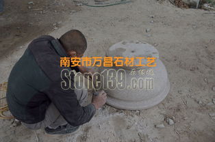 石井三乡万昌石材小花盆加工现场图片 公司相册 南安市万昌石材工艺 石材工艺品 圆球 圆柱 圆桌 靠背椅 罗马柱窗 楼梯扶手 河堤栏杆及各种石材栏杆